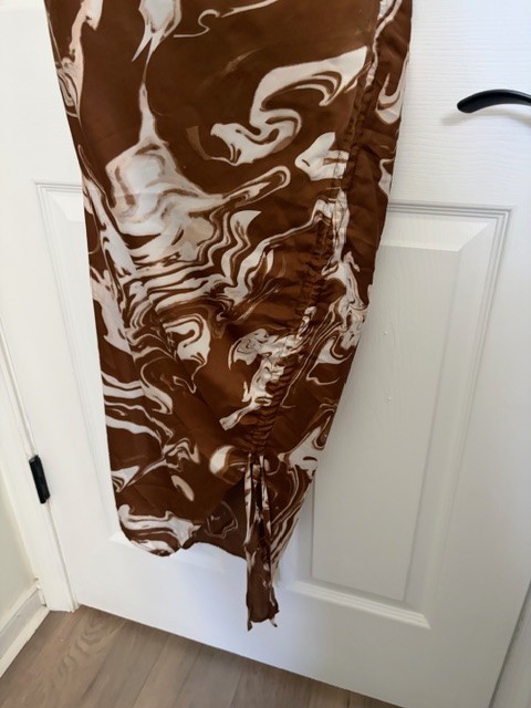 NWT NICHOLE LYNEL Brown White Side Adjustable Rouching Sleeveless Dress, Medium