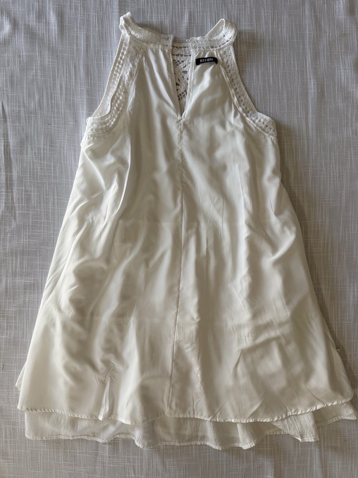 BTFBM Women’s White Solid Halter Lace Yoke Tiered A-Line Lined Knee Dress Sz L