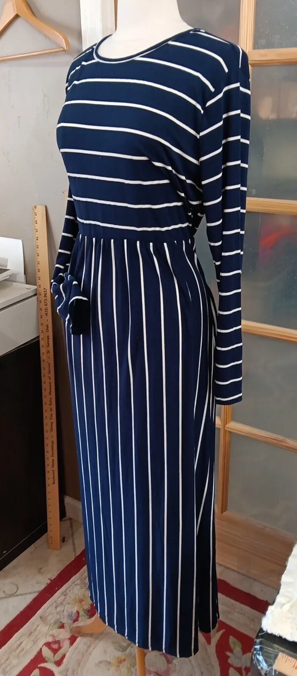 Striped Maxi Dress NWT Long Sleeved Hount Blue White Sz XL Soft Classic Beauty