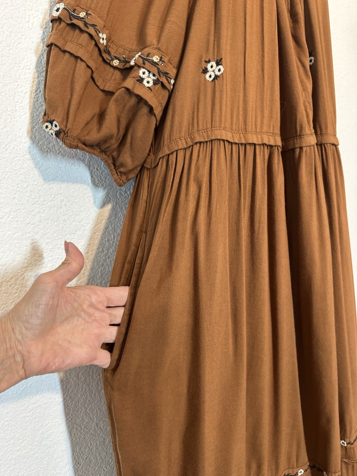 Old Navy Brown Midi Dress Embroidered Puff Sleeve Tiered Pockets Tie Back L Boho