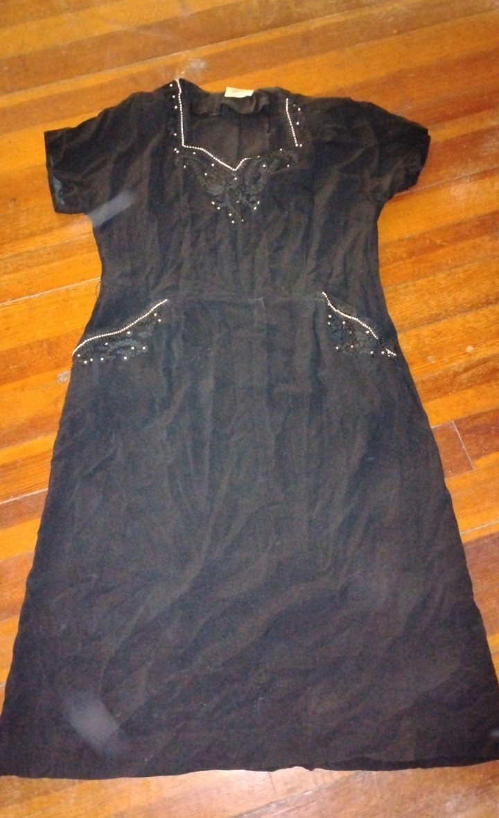 1940s Fashion of Renown Black Pencil Dress Beaded Embroidered Short Sleeve M