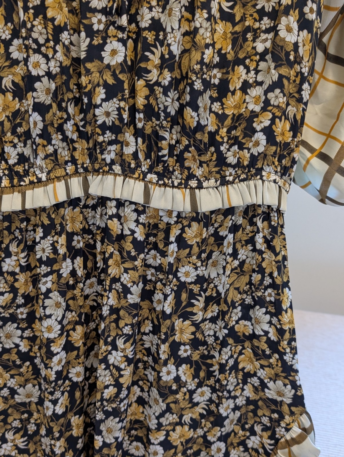 Current Air Tie Neck Tiered Mini Dress Sz Medium EUC