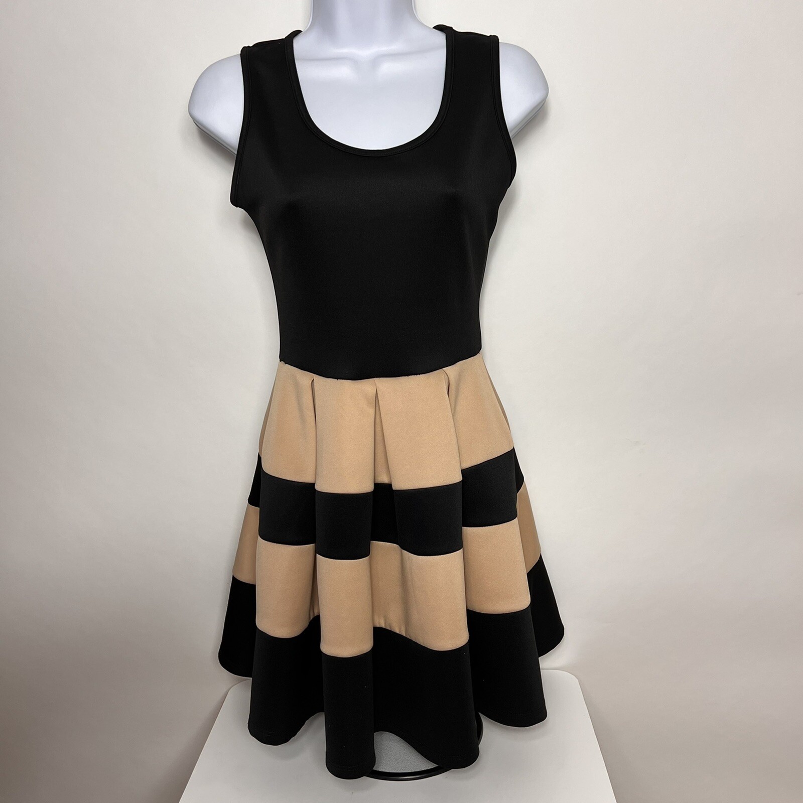 Windsor A-Line Dress Small Black Pullover Stretch Sleeveless Scoop Neck Pleated