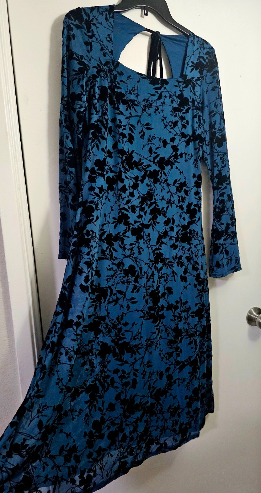 Ember Flocked Floral Square-Neck Midi Dress Color Midnight Blue Size Large