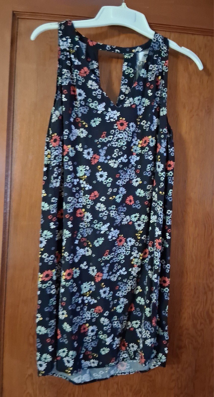 Women’s Floral Print Sleeveless Maxi Dress Deep V-Neck, Size SP Dress/Tunic