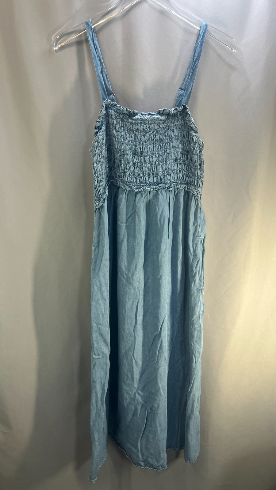 Isabel Maternity By Ingrid & Isabel Maxi Dress Womens M Blue Chambray Smocked