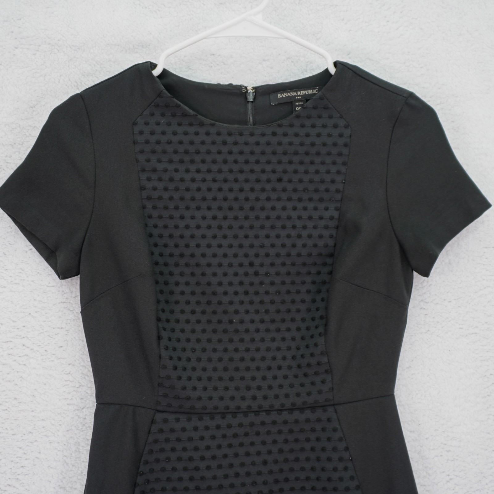 Banana Republic Black Polyester Spandex Sheath Dress Swiss Dot Petite 00P