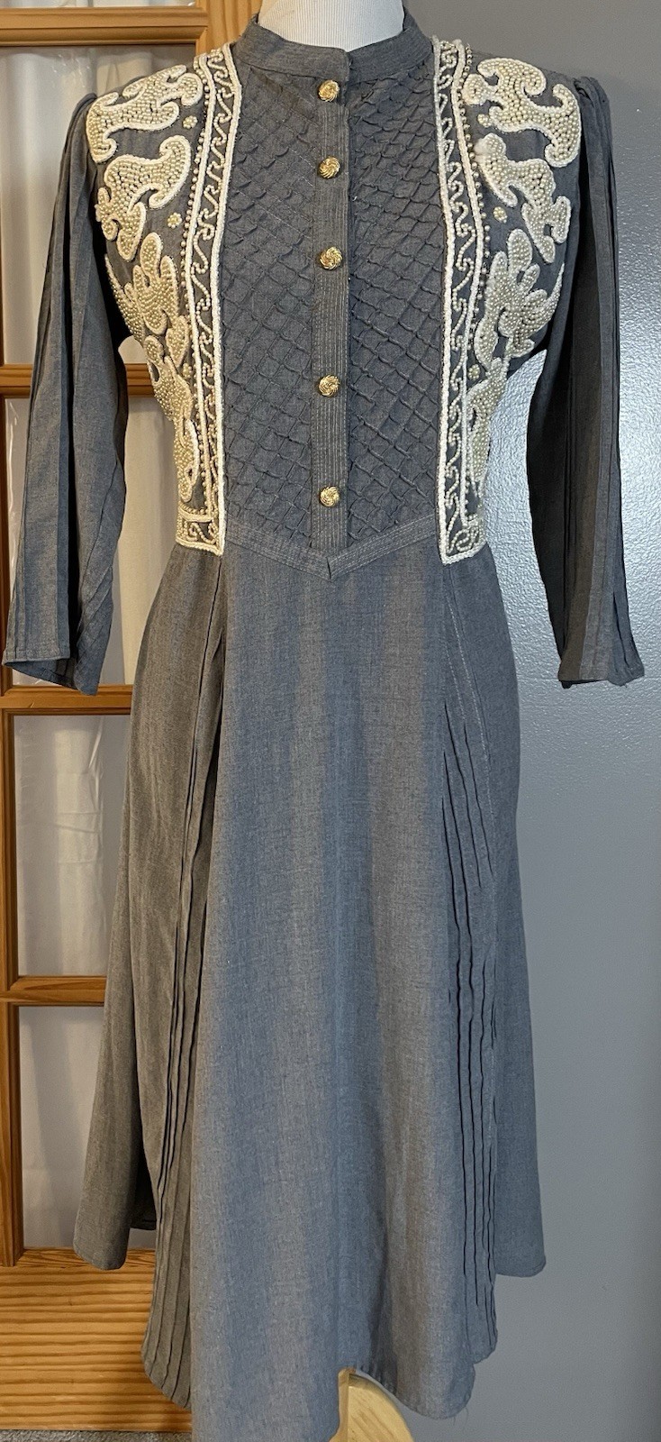 Vtg 60s Handmade Beaded Midi Dress XL Pleated Faux Pearl Embroidery Classic