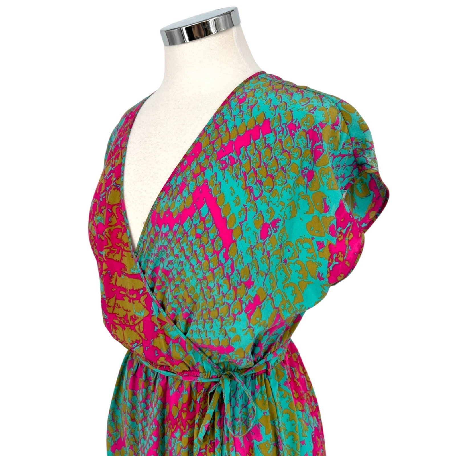Presley Skye Snake Print Multicolor Silk Wrap Dress Knee Length Size Medium