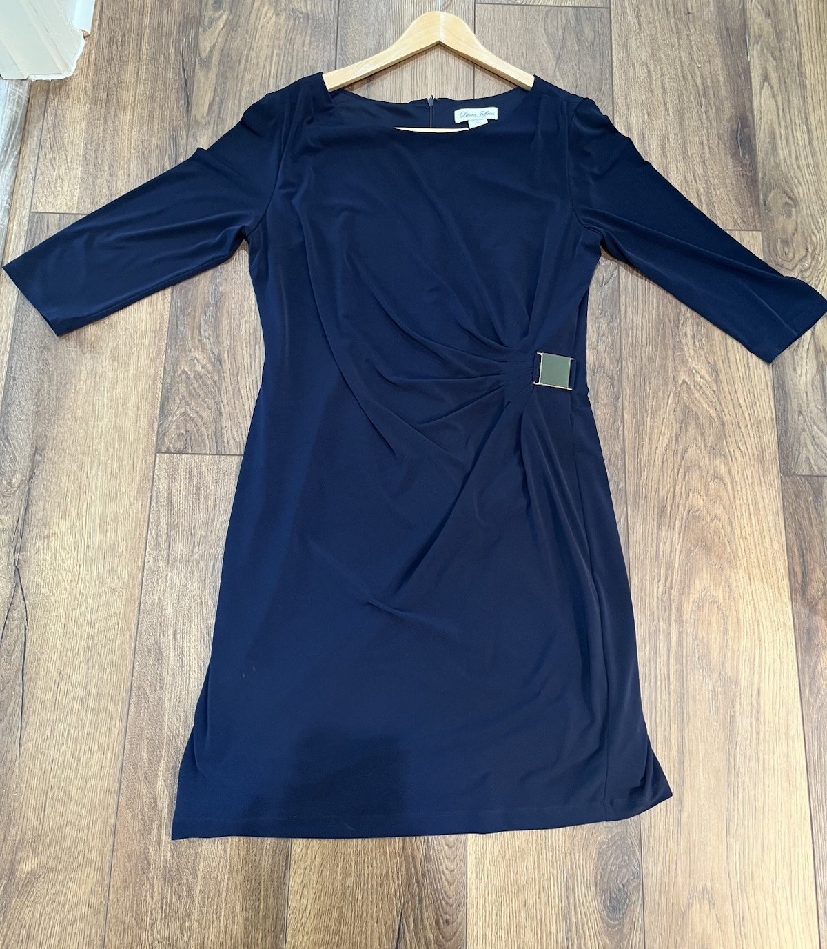 Laura Jeffries Navy Blue Ruched Sheath Dress Gold Buckle Accent Size 16 Classic