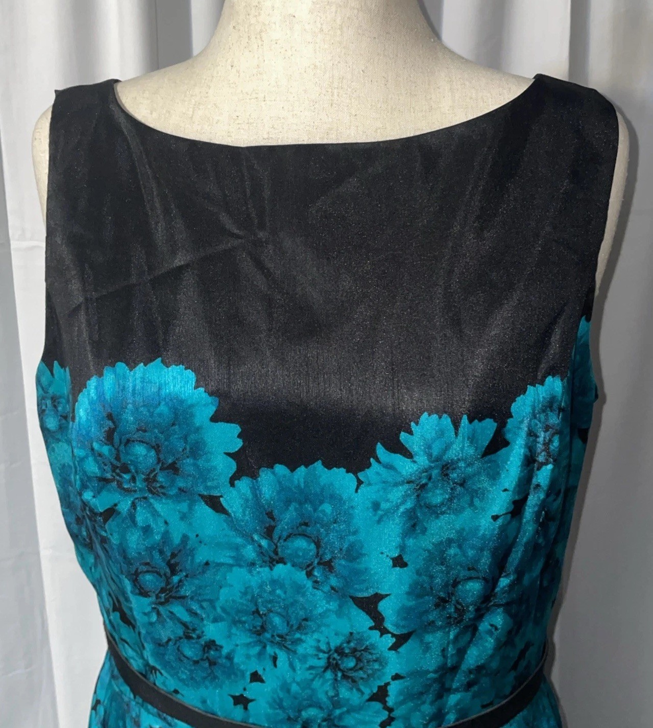 DB Established 1962 Black And Turquoise Flower Dress Size XL