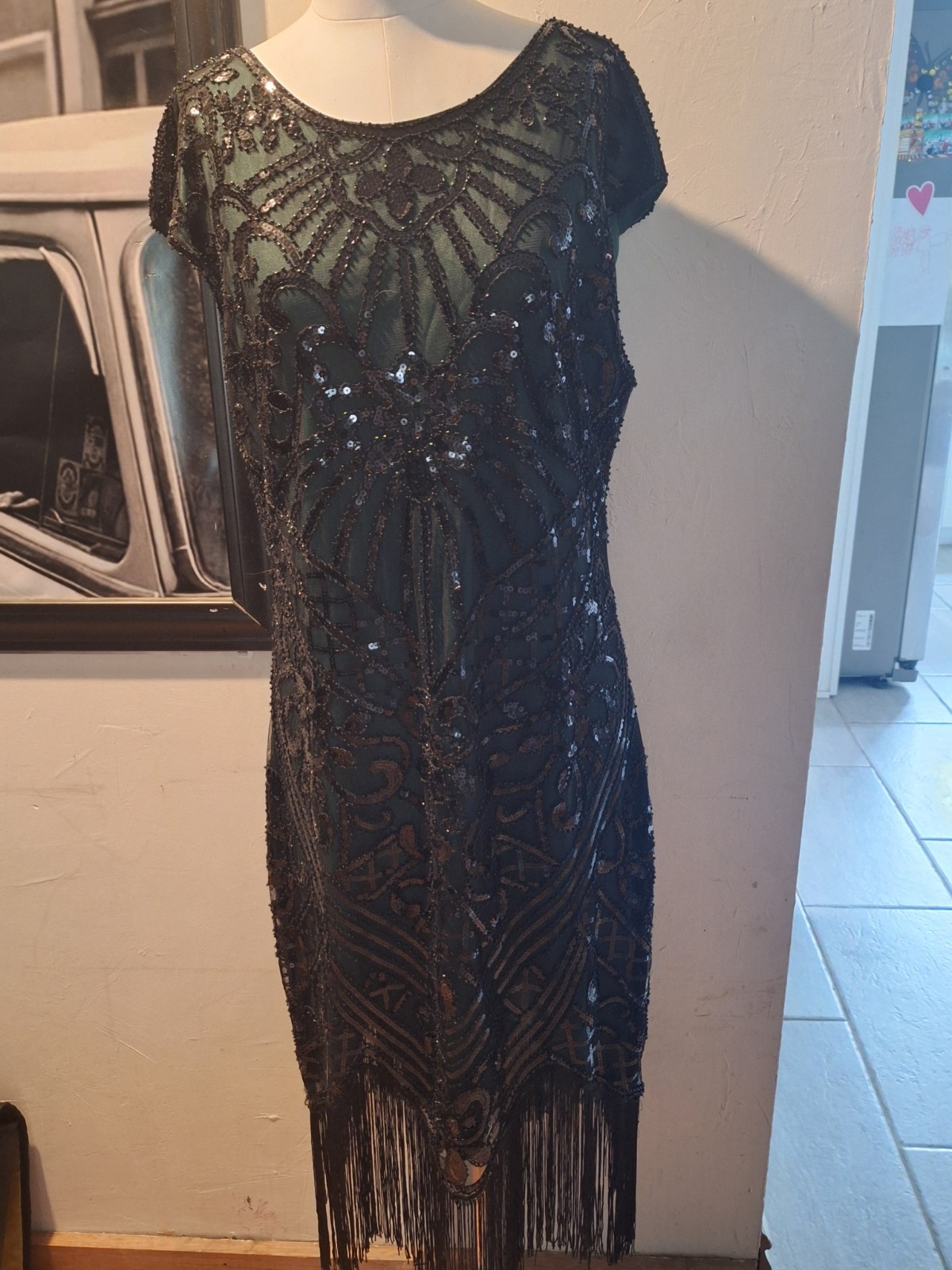 Green/Black Beaded Sequin Mesh Fringe Hem Vintage Sheath Dress Lined Large