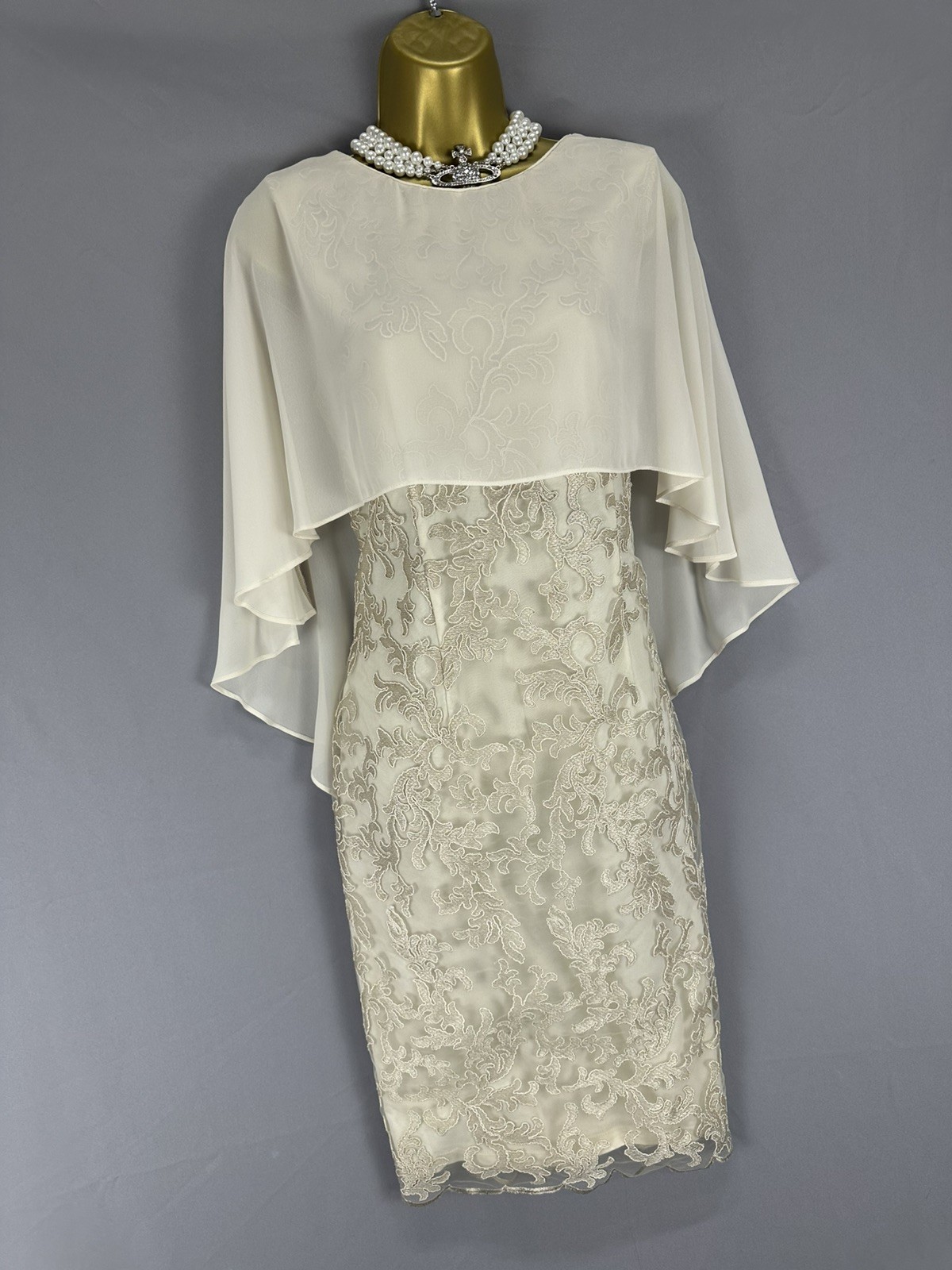 Gina Bacconi cream lace cape style mother of the bride/groom dress 12