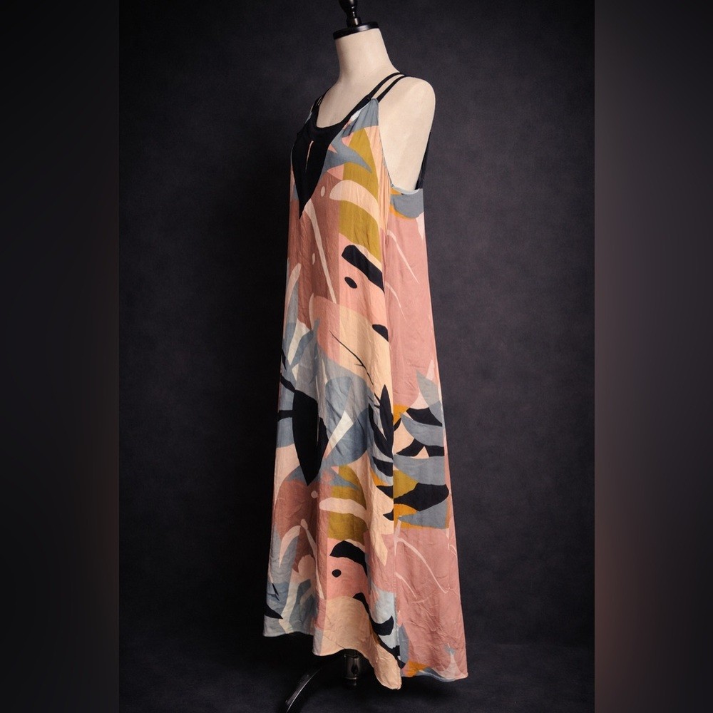 Maxi Dress Built-In Bra Adjustable Straps