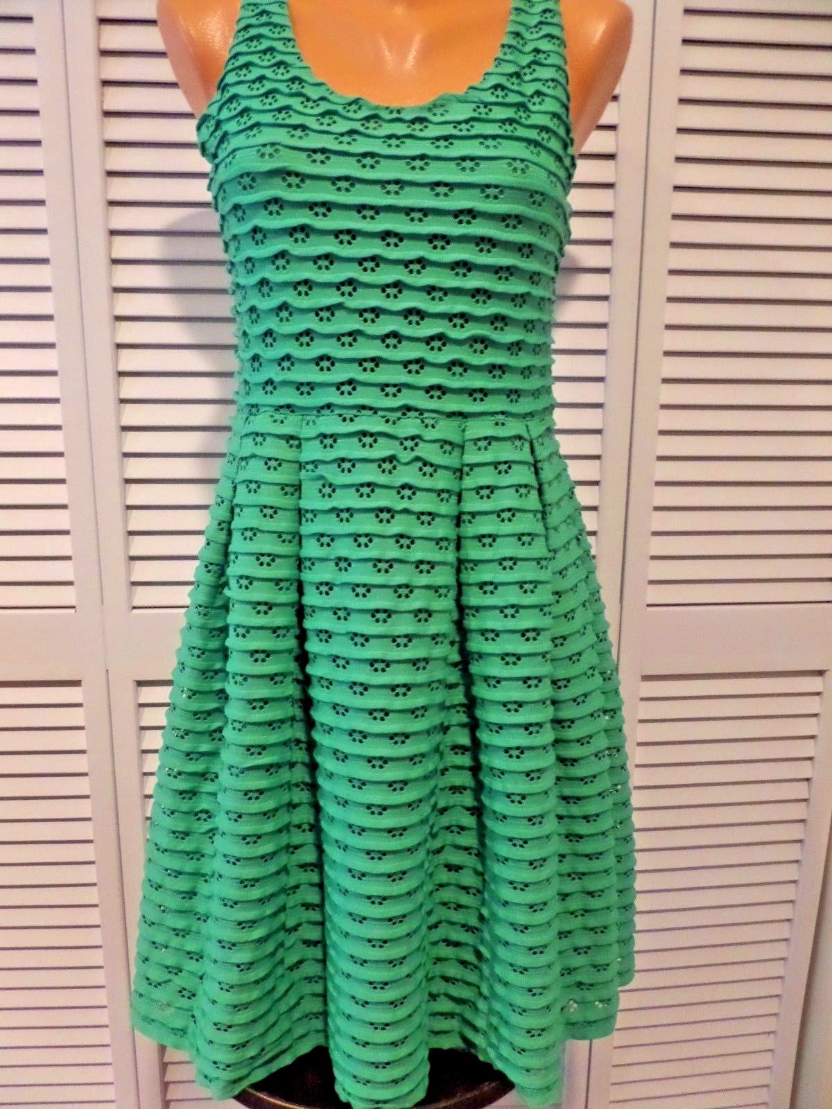 NWT Alythea Women’s Dress Vivid Clover Green Eyelets Learn the Yard Way Sz L