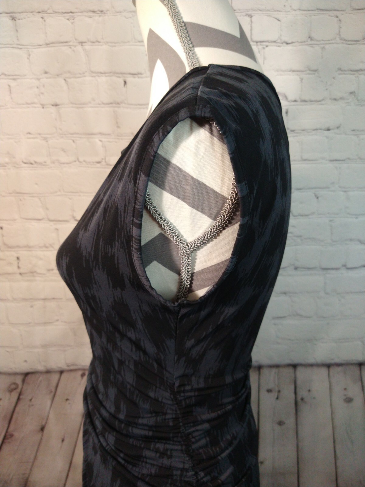 Black & navy blue BANANA REPUBLIC side rouching TUBE DRESS – sz XS / barely worn