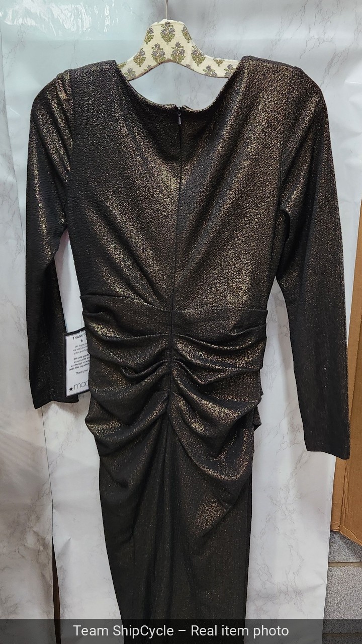 with tags XSCAPE Ruched FoilKnit LongSleeve Gown MSRP 269 G2U
