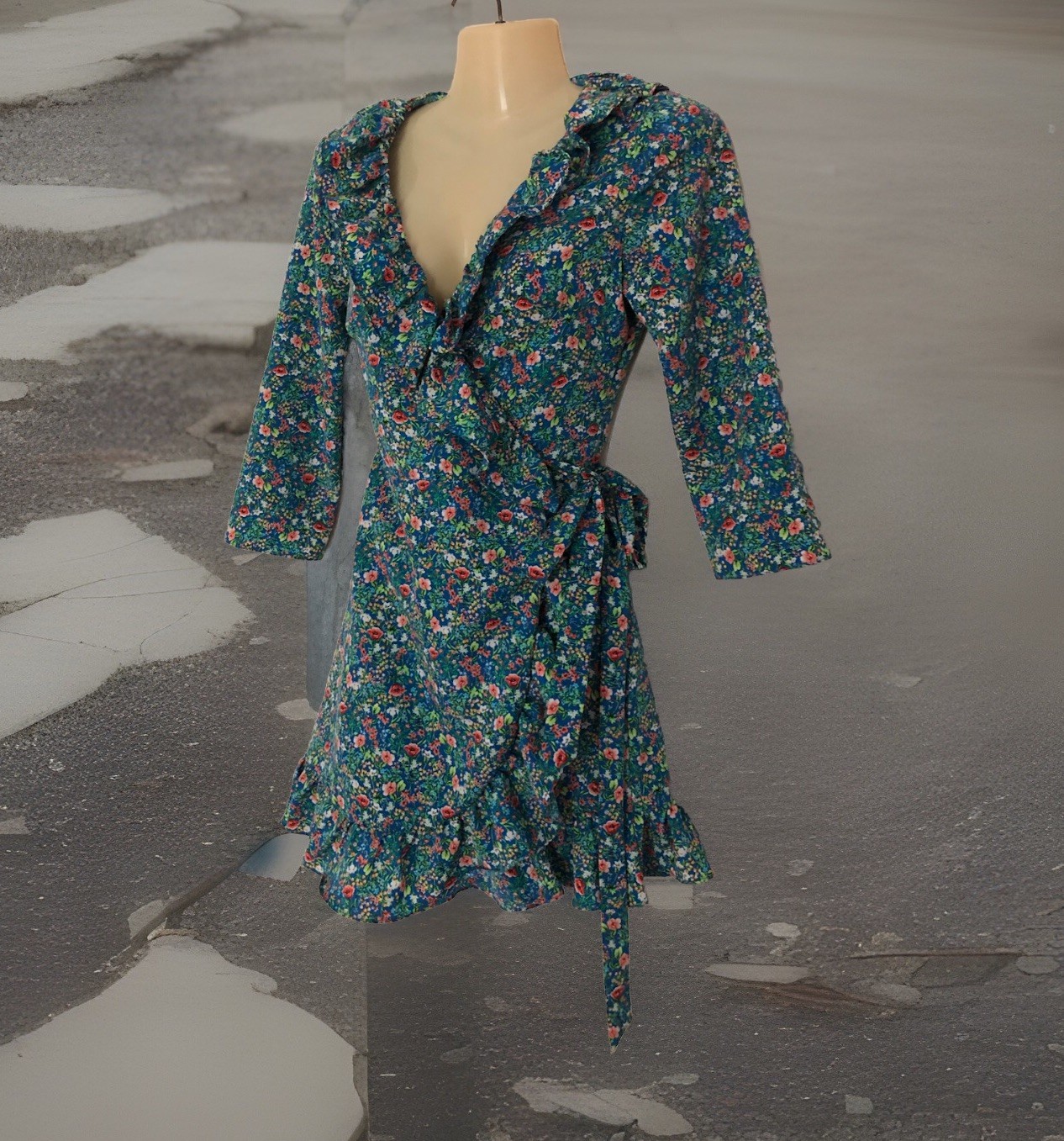 Topshop Mini Wrap Dress Size 4 (S) Blue Ditsy Floral Ruffles Ties 3/4 Sleeve EUC