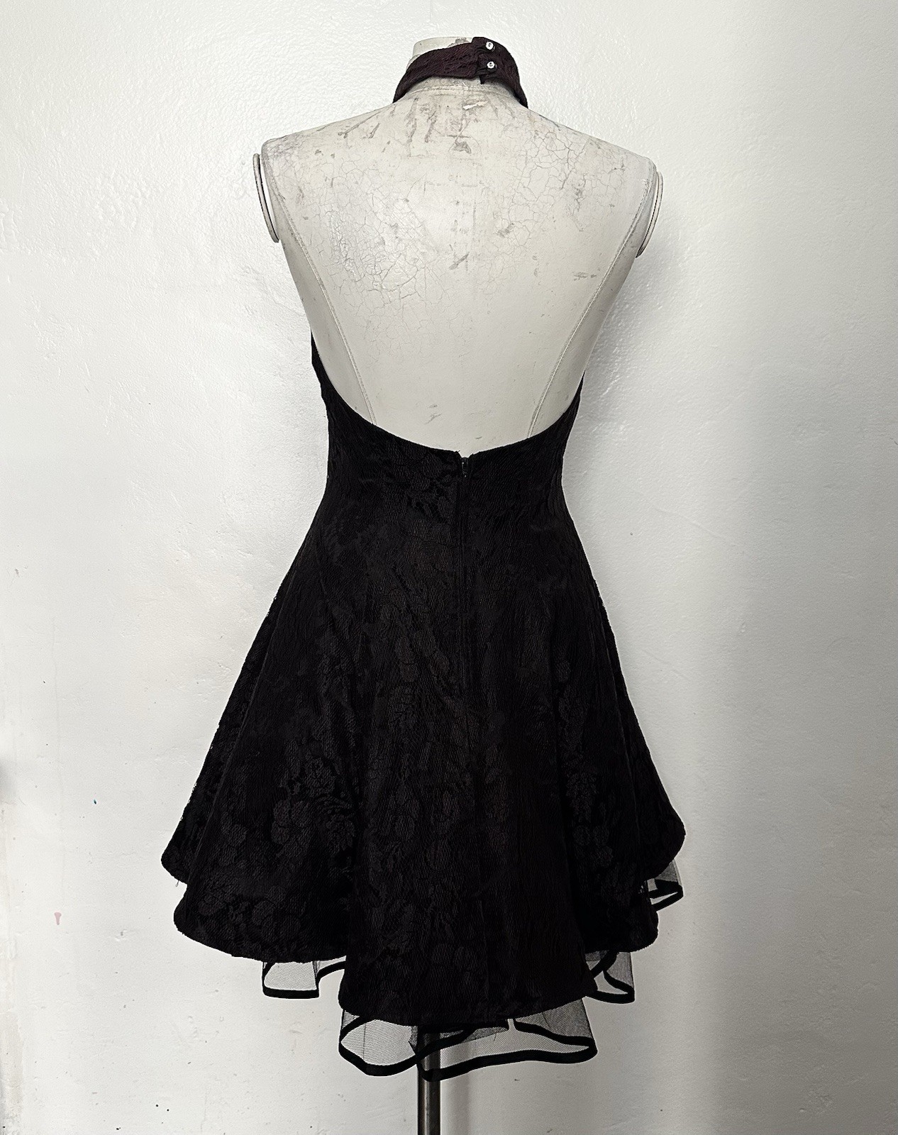 Betsy & Adam Black Lace Halter Fit & Flare Open Back Beaded Sequin Dress 8