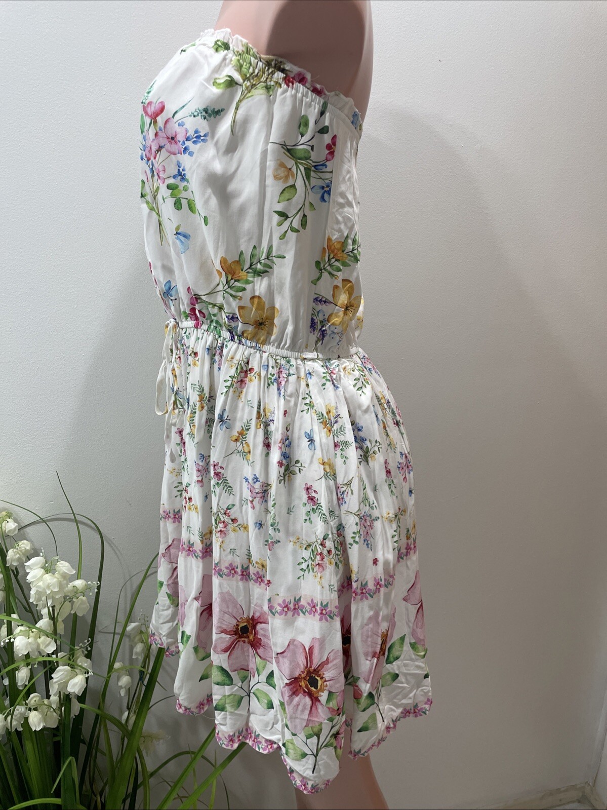 NWT Cupshe White Midi Strapless Dress Size Medium Floral