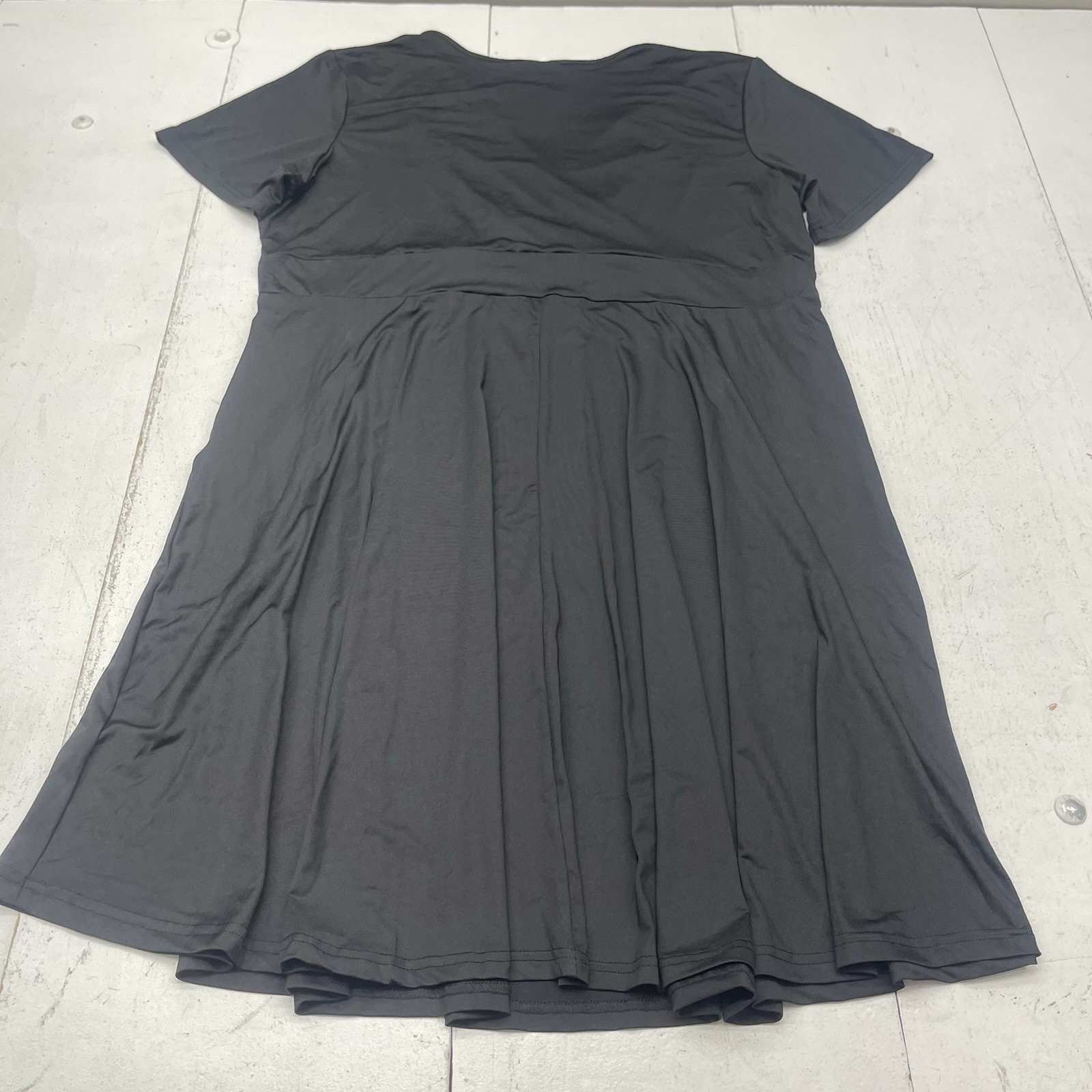 Your Style Black Short Sleeve Cross Over V Neck Knee Length Dress Women’s 3XL