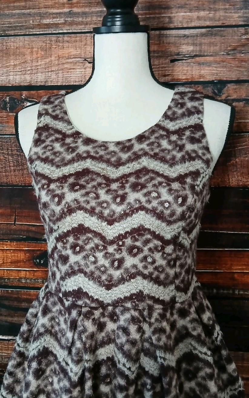 Hem & Thread Dress Size Medium Fit & Flare Lined Soft Fuzzy Leopard Print