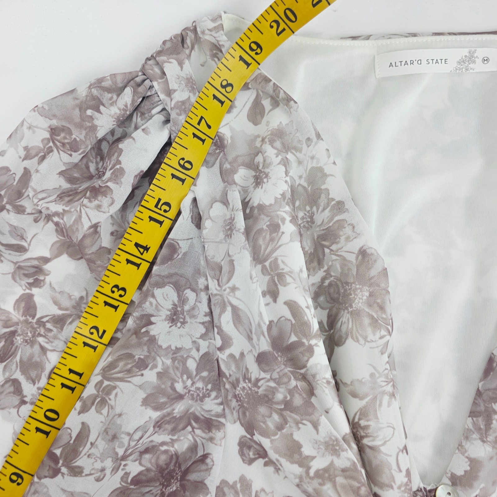 Altar’d State Prairie Floral Cuffed Puff Sleeve Maxi Dress Medium Tiered Cottage