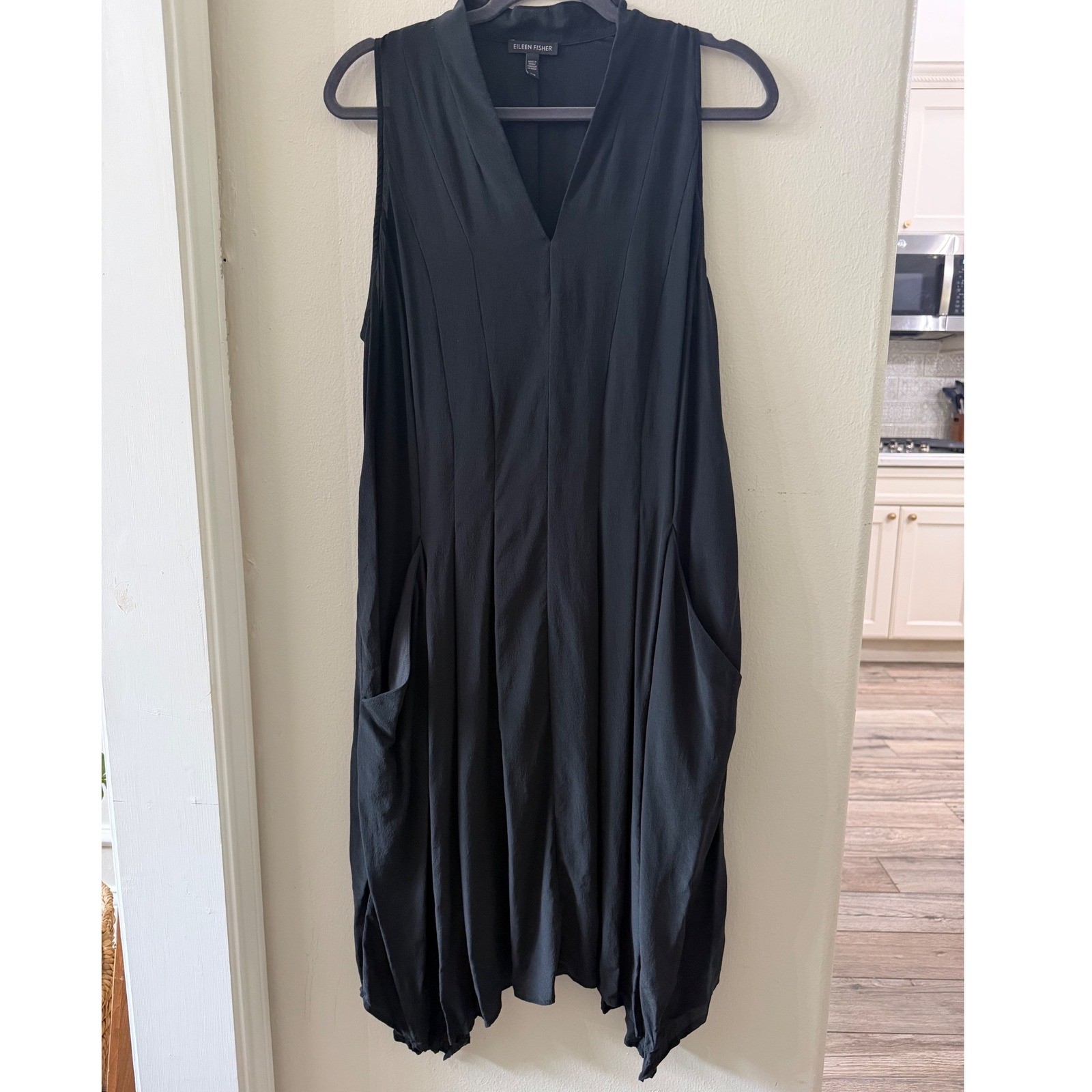 Eileen Fisher Black Silk V-Neck Lantern Dress Minimalist Quiet Luxury Large