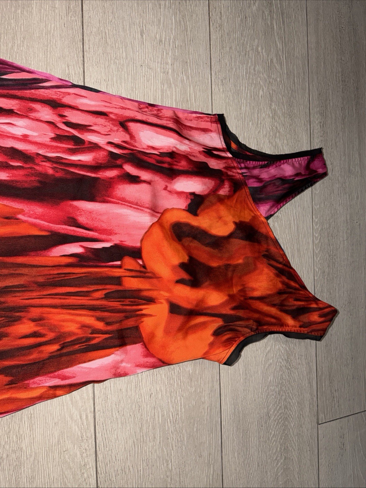 SIMPLY VERA Vera Wang Bold Multi-Color Dress Sleeveless Twist Front Size Small