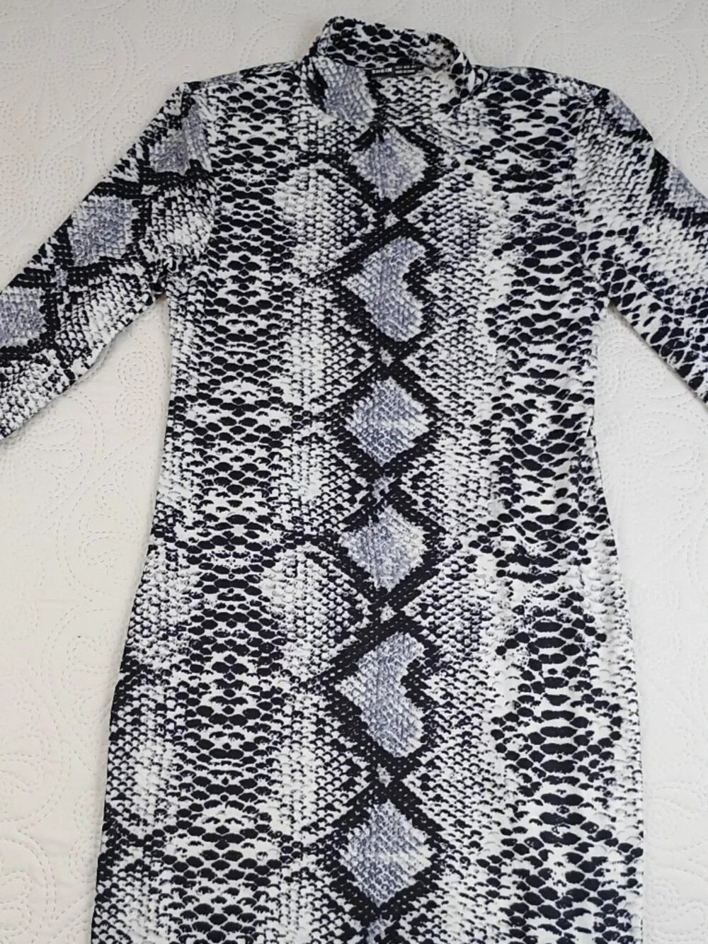 NWOT SHEIN Snake Print Bodycon Mini Dress Size Small Mock Neck Long Sleeve