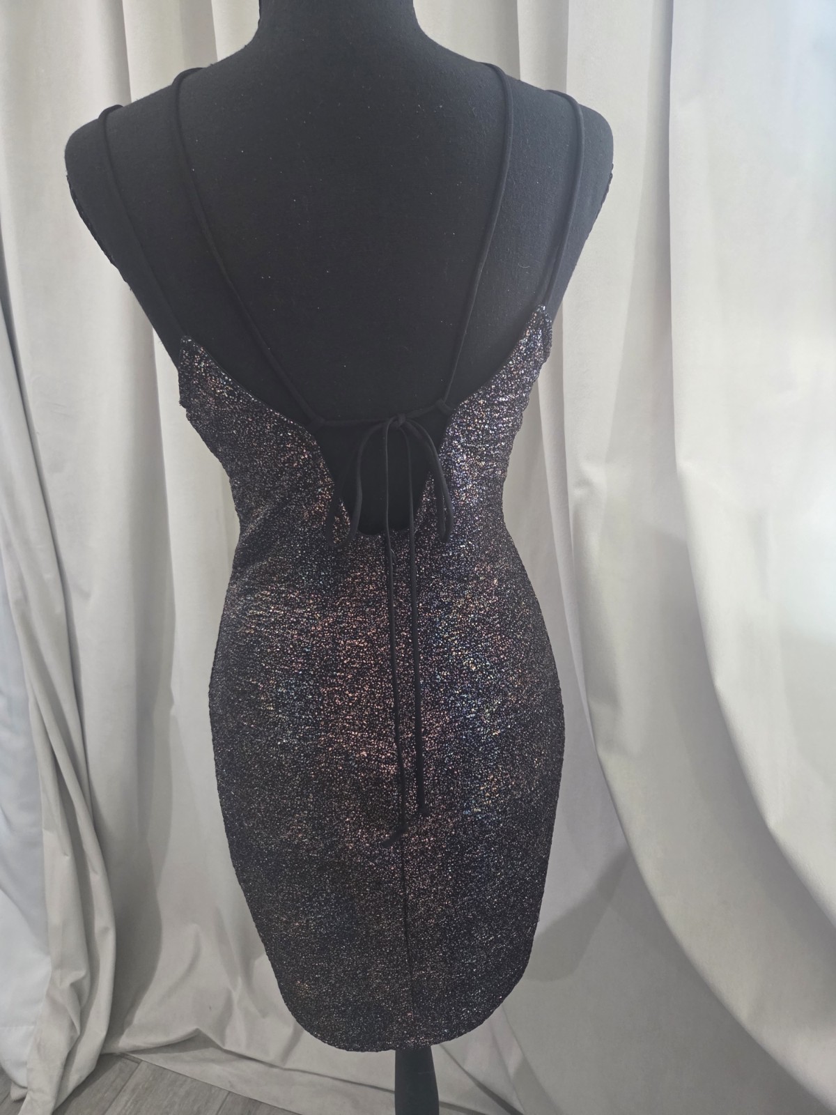 Women’s Black Metallic Glitter Bodycon V-Neck Strappy Mini Dress S Party
