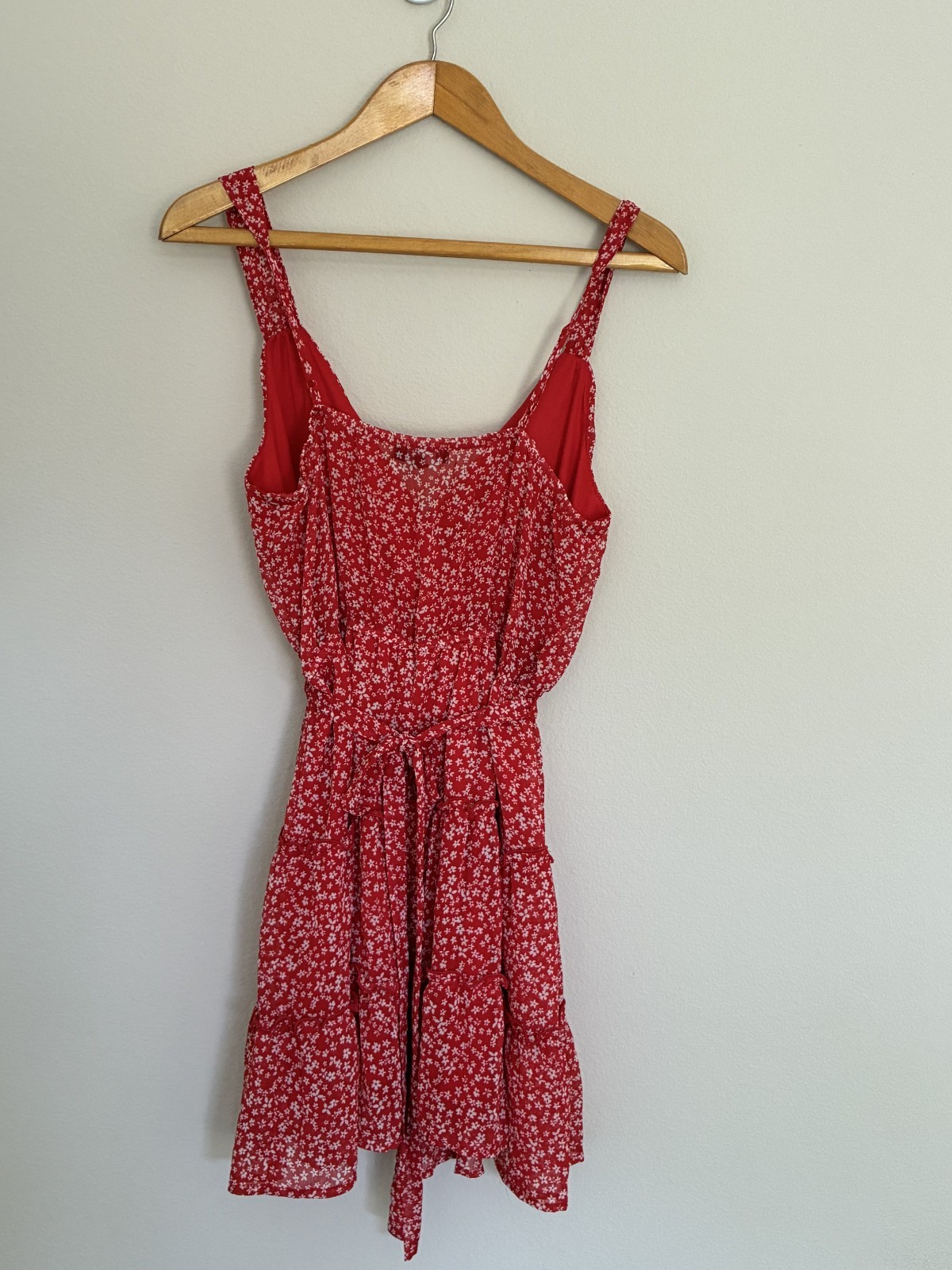Trixxi Spaghetti Strap Tiered Ruffle Red Floral Juniors Mini Dress Size M