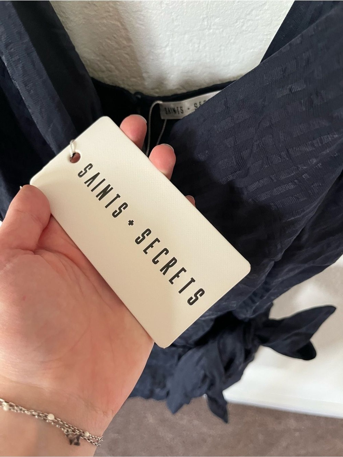 Saints + Secrets Women’s Large Navy Tie Dress NWT