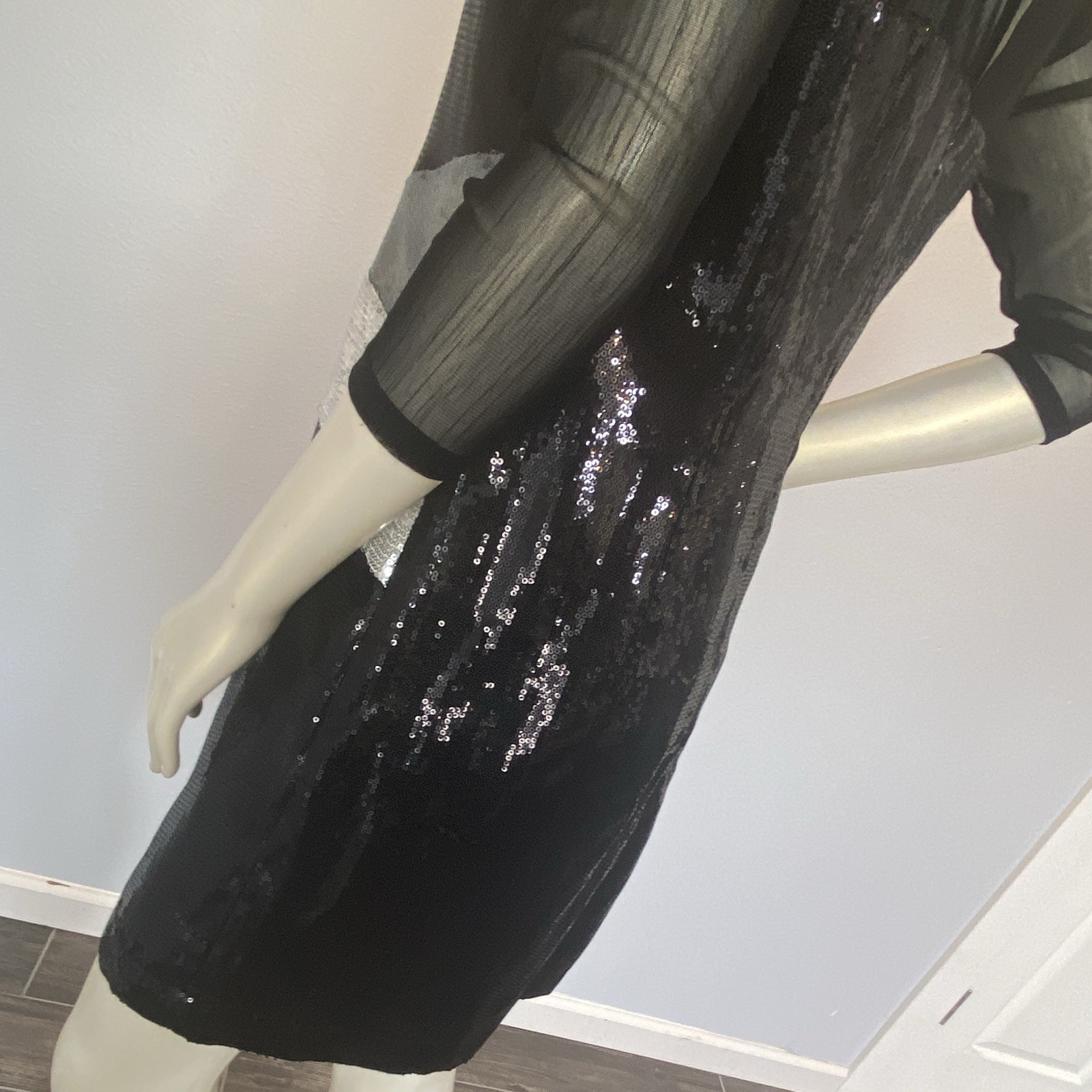 Argenti Black Silver Sequin Mesh Sheer 3/4 Sleeve Sheath Knee Dress 8