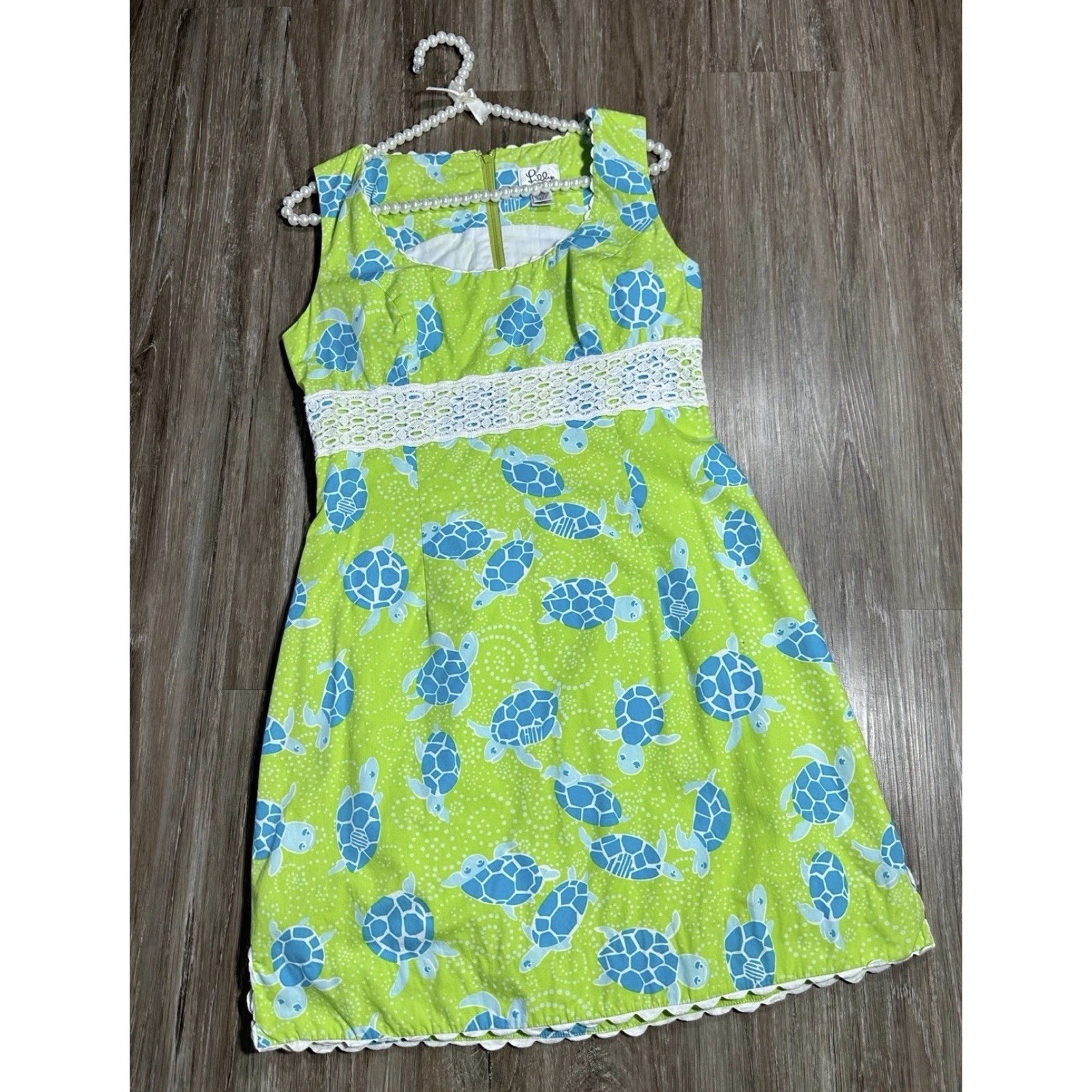 Lilly Pulitzer Dress Sea Turtle Print Lace Trim Details Size 8 Cotton Vintage