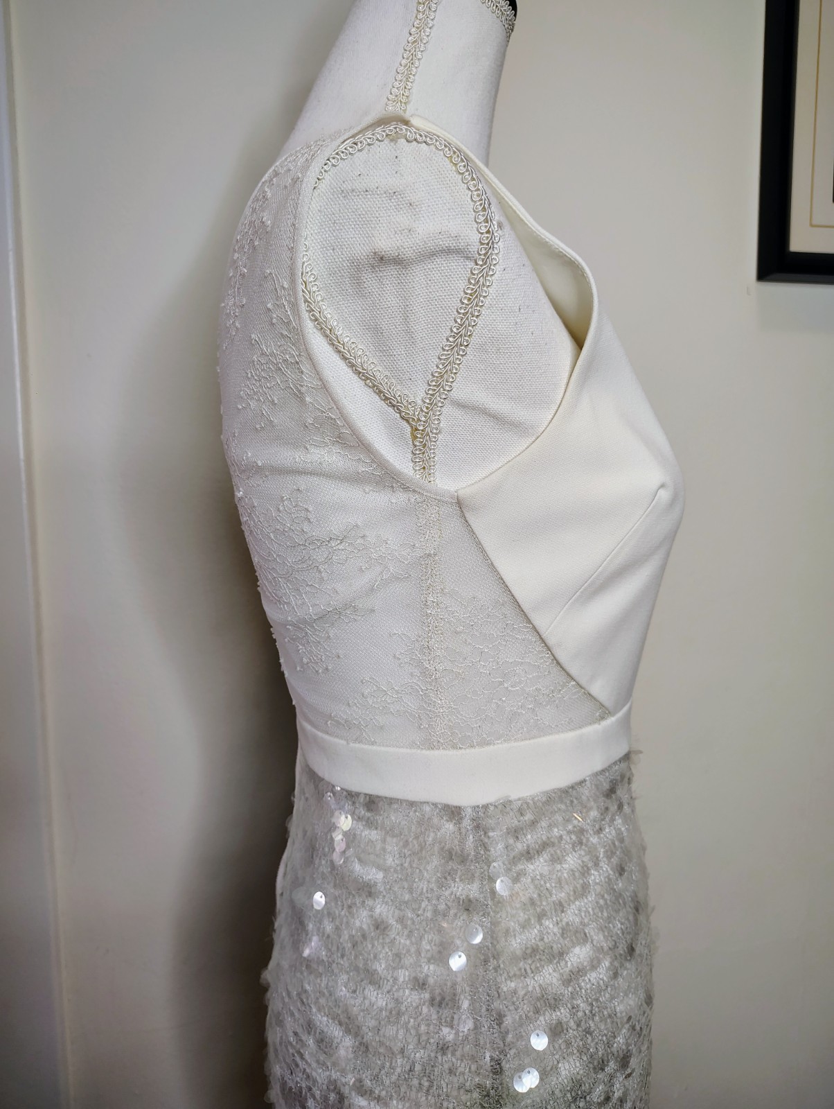 BCBG MAXAZRIA Ivory and Silver Sequin Midi Reyna Dress size 2