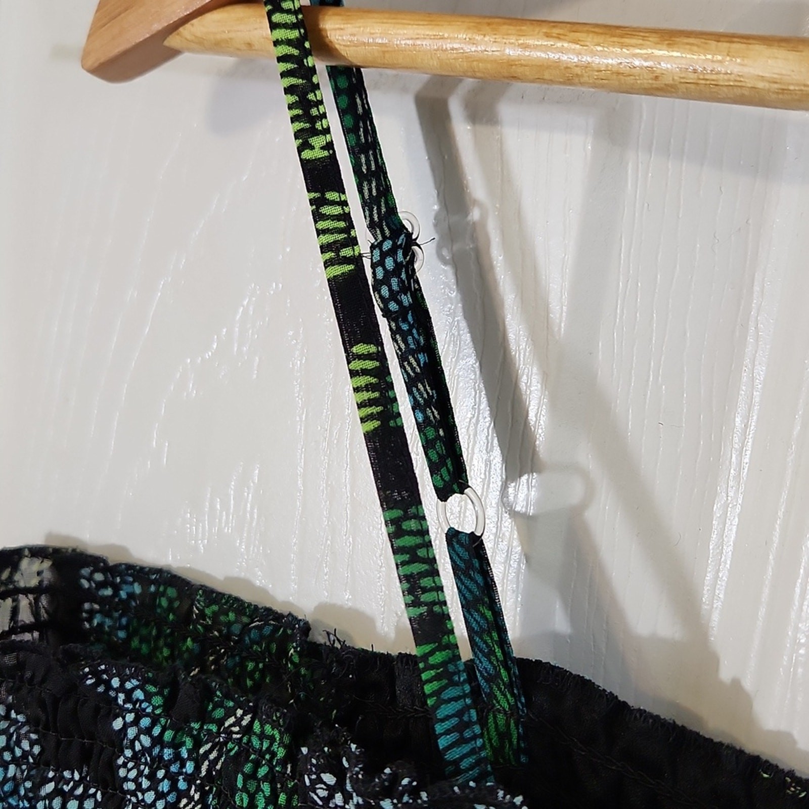 Black Multi-Colored Leaf Design Dress Size 6 Smocked Sheer Overlay Vacation NWT