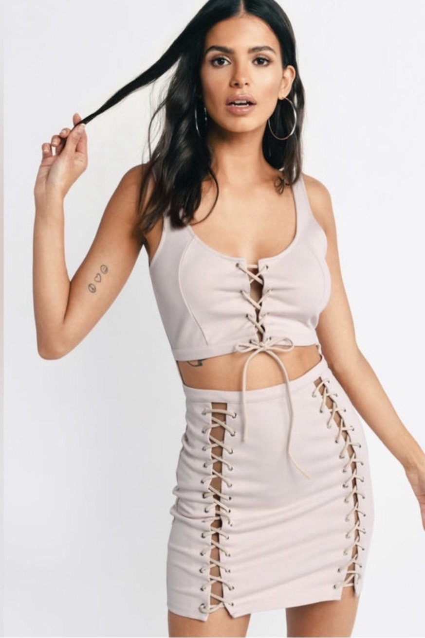OUT OF YOUR LEAGUE NUDE LACE UP BODYCON DRESS