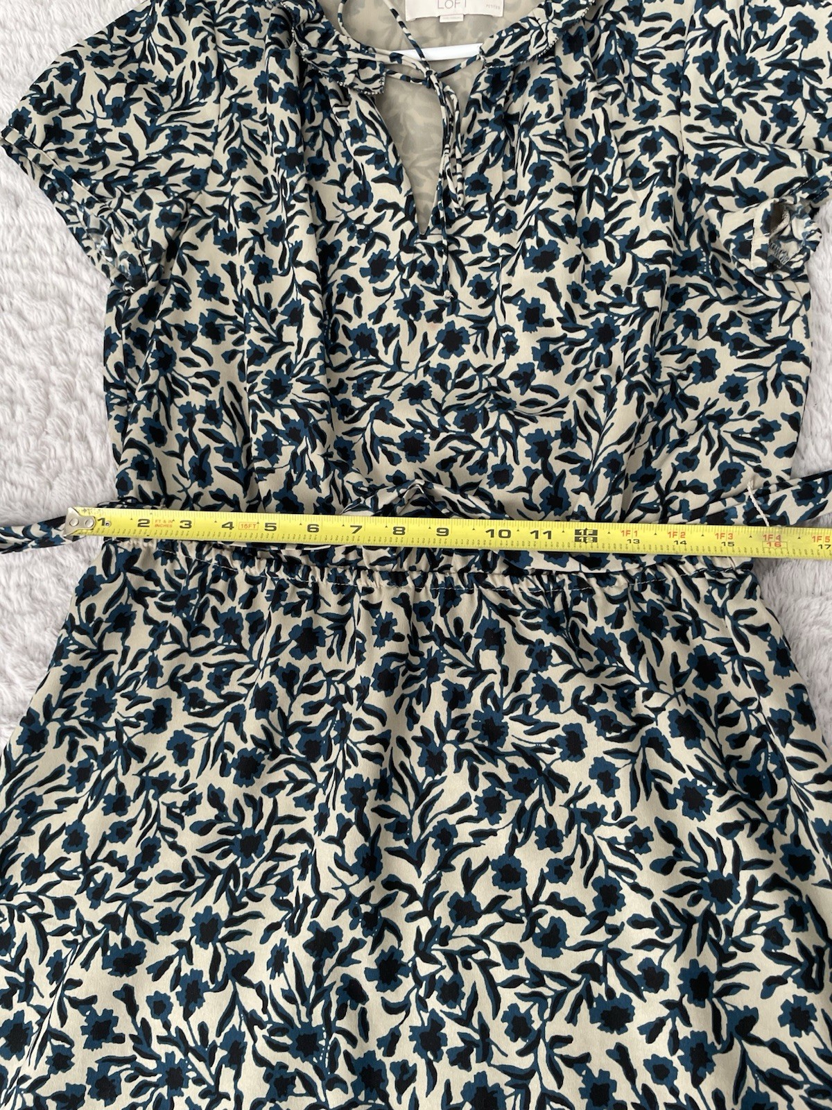 Loft Navy Blue and Stone Floral Short Sleeve Dress with Tie and Ruffels Sz MP