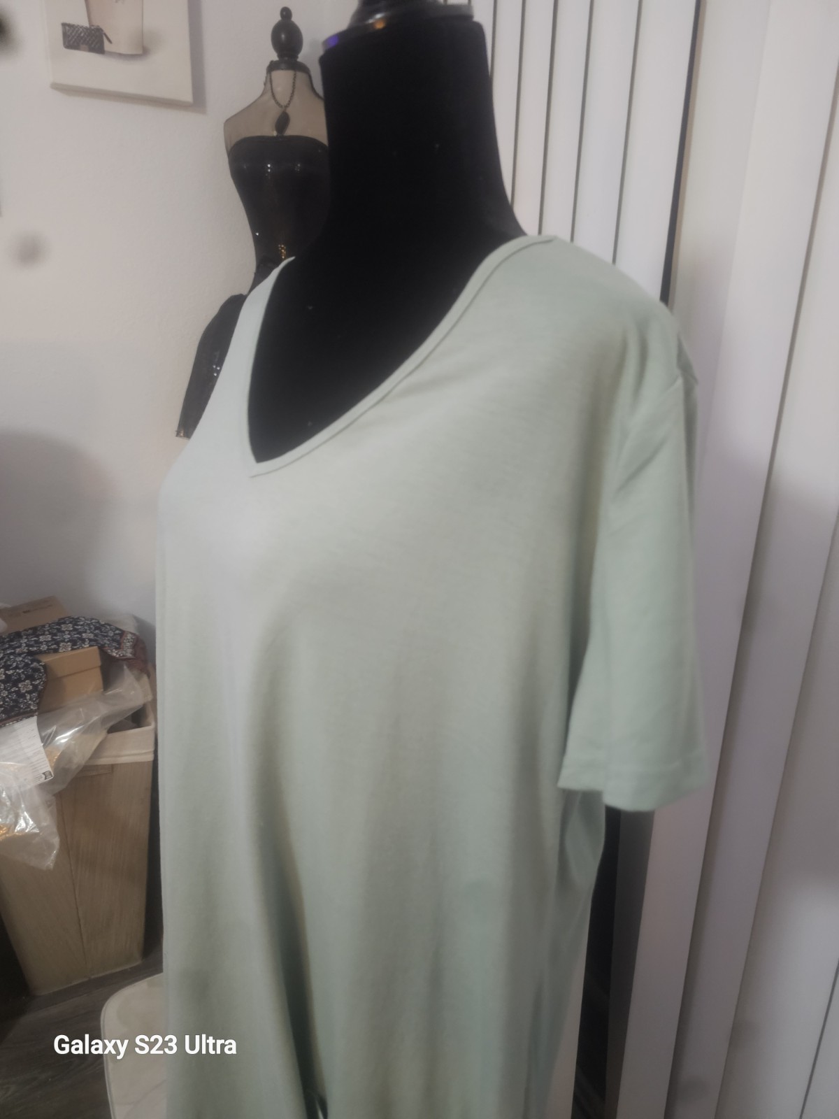 Cherish Green Solid V-Neck T-Shirt Dress Pockets Short Sleeve Knee Length L..