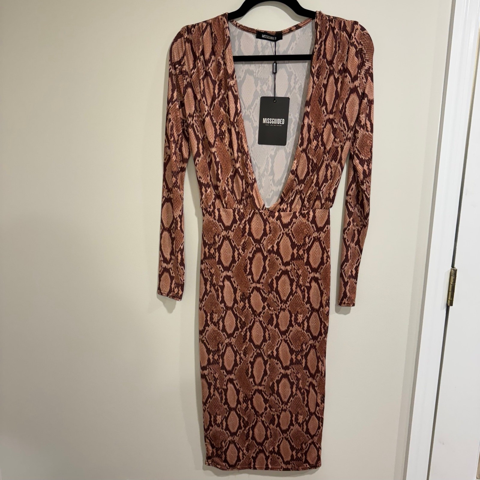 Missguided Pink Brown Deep V Neck Snake Skin Long Sleeve Dress Size 4 Small