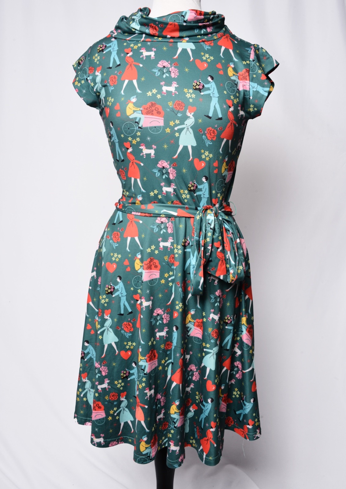 UNIQUE VINTAGE GREEN SWING DRESS WITH WHIMSICAL PRINT – NEW – Sz M