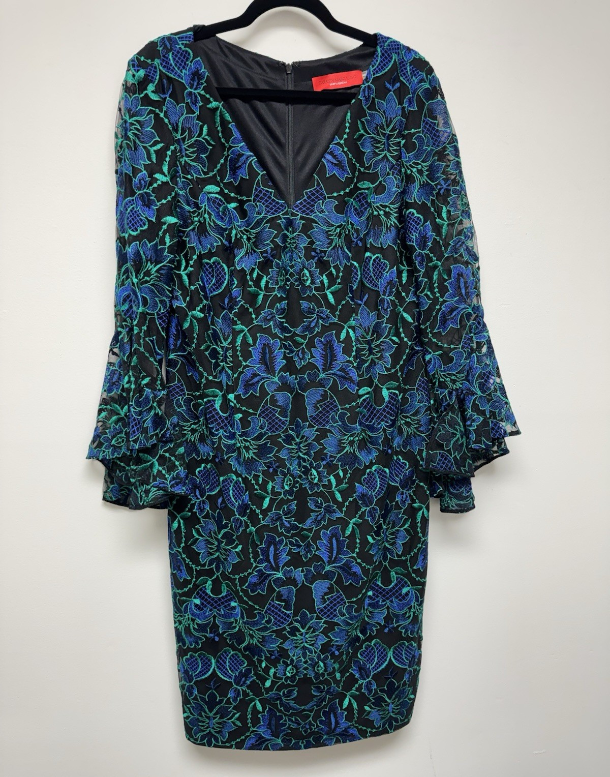 Carmen Marc Valvo S 16 Black Blue Green floral Lace Sheath V-Neck Dress NWOT