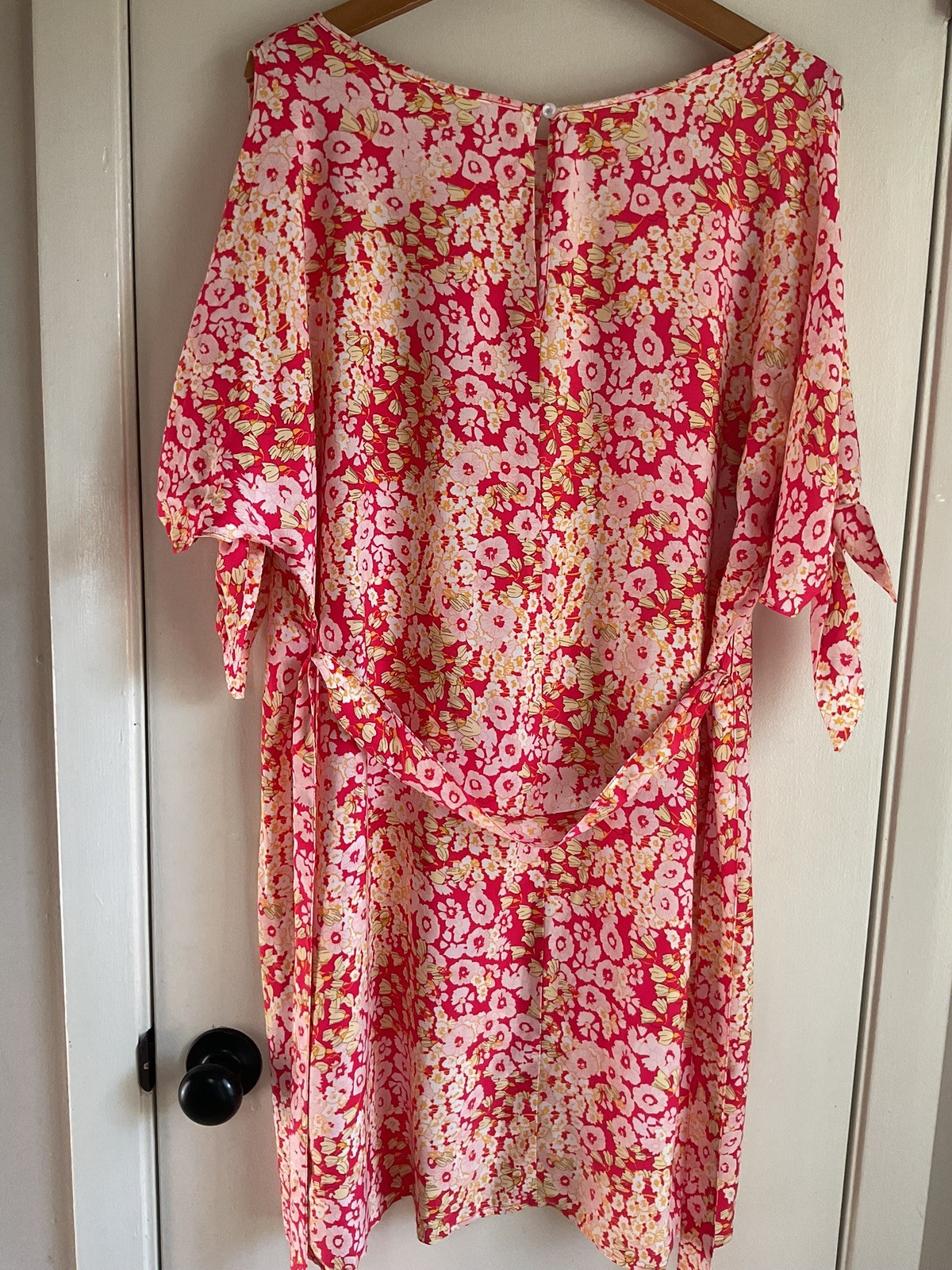 New York and Co Short Tie Sleeve Tunic Dress With Tie Waist English Floral Sz L