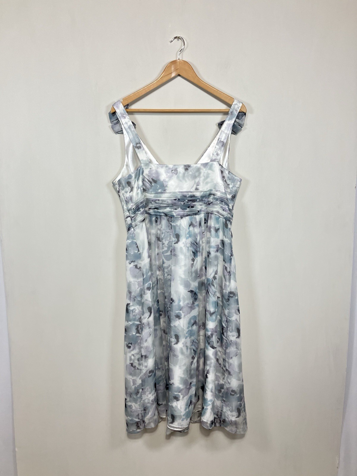 Jenny Packham Dress Size UK 16 Pale Blue Floral Occasion Wedding Guest Event