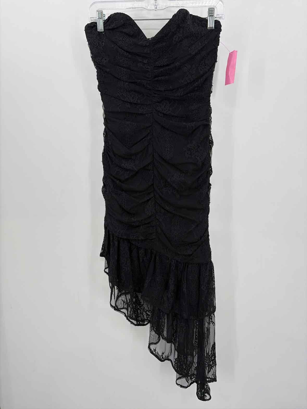 Pre-Owned Lovers + Friends Black Size Small Midi Strapless Dress
