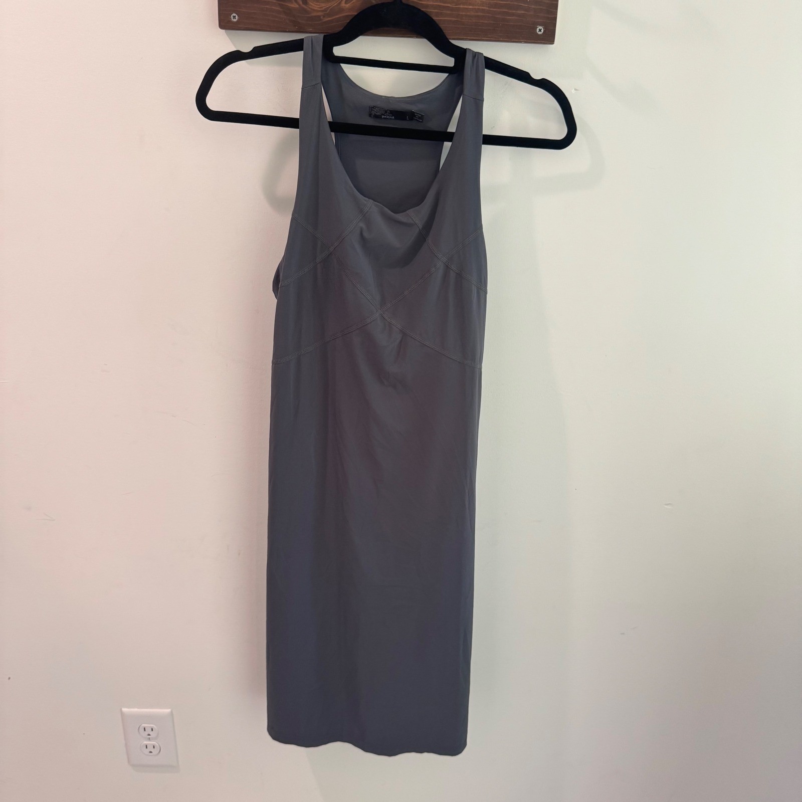 Prana Womens Gray Racerback Active Dress Built-in Shelf Bra Zipper Pockets L