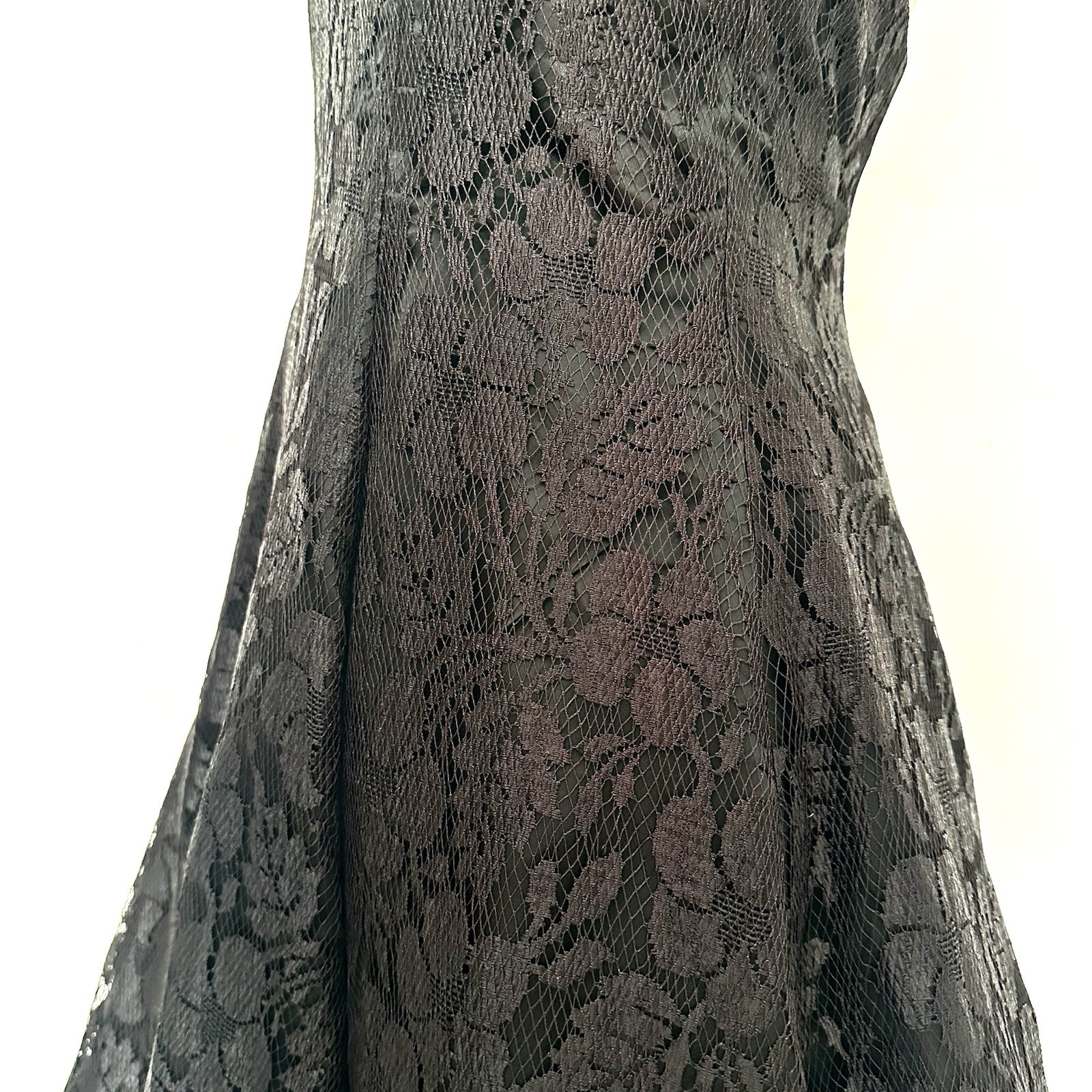 Betsy & Adam Black Lace Halter Fit & Flare Open Back Beaded Sequin Dress 8