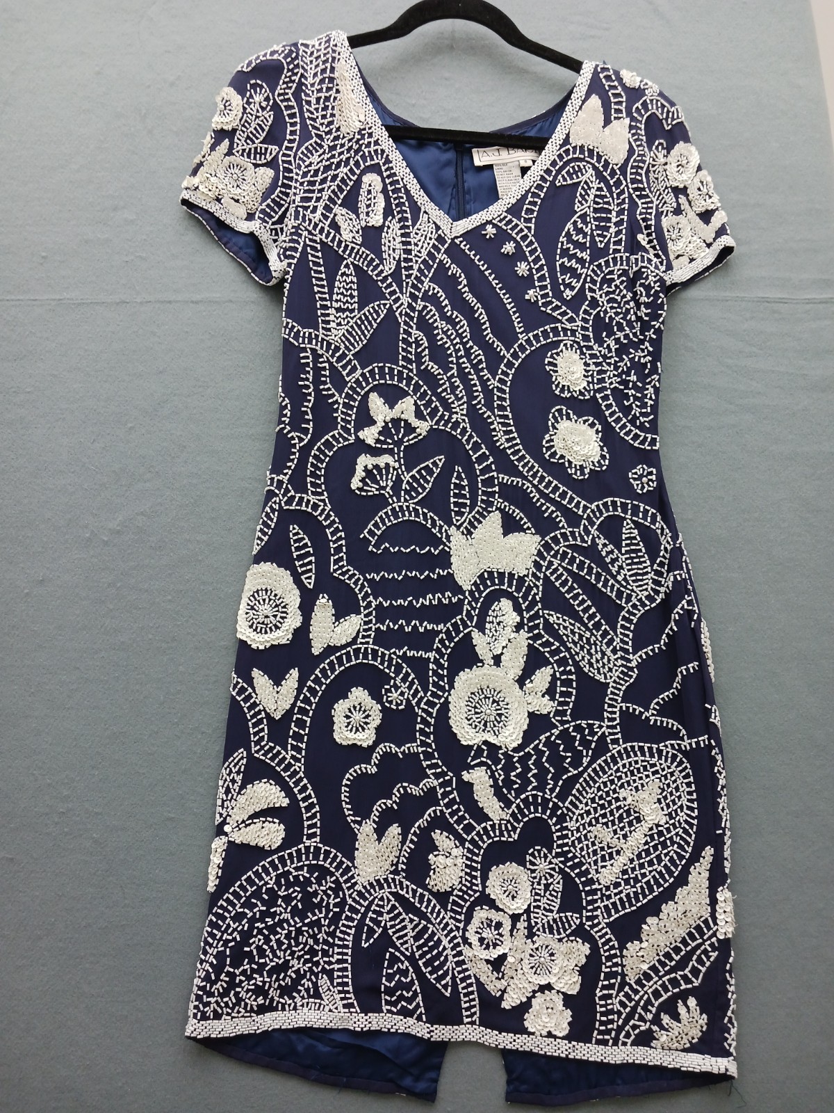 A.J. BARI Women’s Sheath Mini S Navy Embroidered Silk Stylish Comfortable