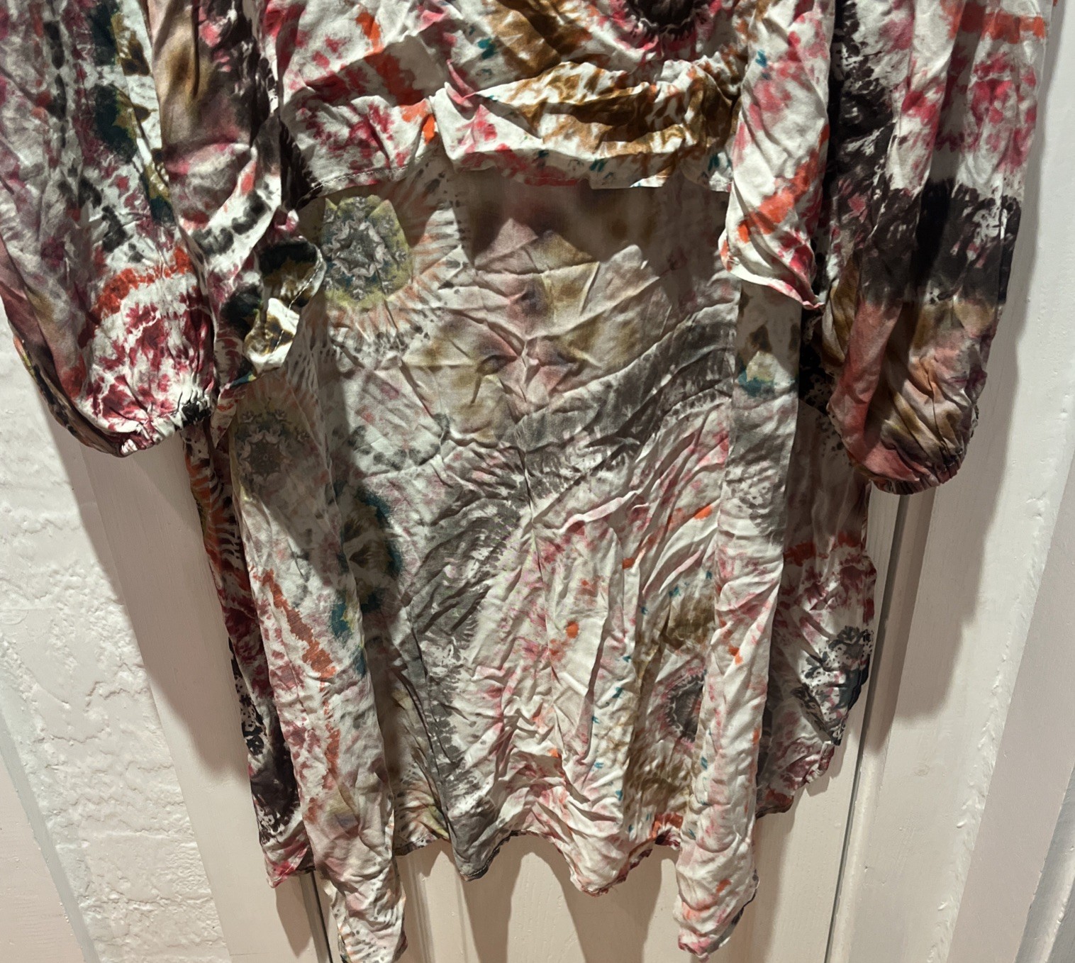 Stark X Red & tie-dye BoHo hippie, balloon, sleeves beach cover